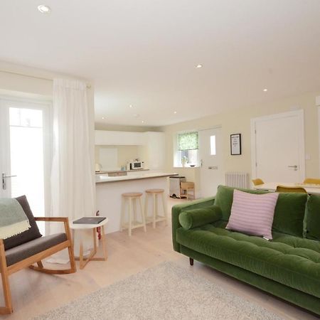 The Mews - 2 Bedroom Luxury, Spacious House With Free Parking York Exteriér fotografie